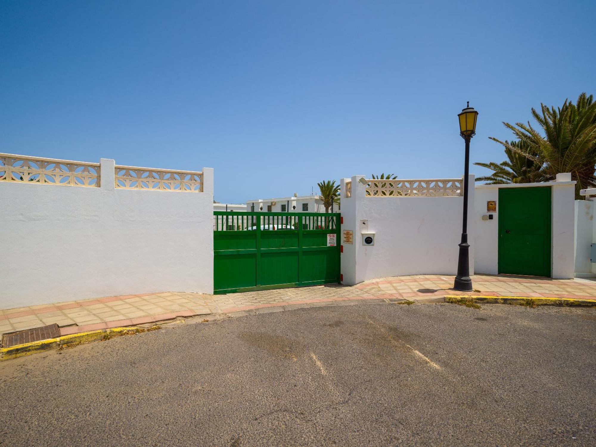 Sea Breeze Pool View & Wifi By Irent Fuerteventura Apartment Corralejo Luaran gambar